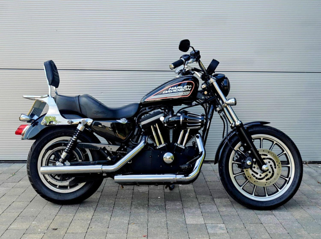 HARLEY-DAVIDSON Sportster