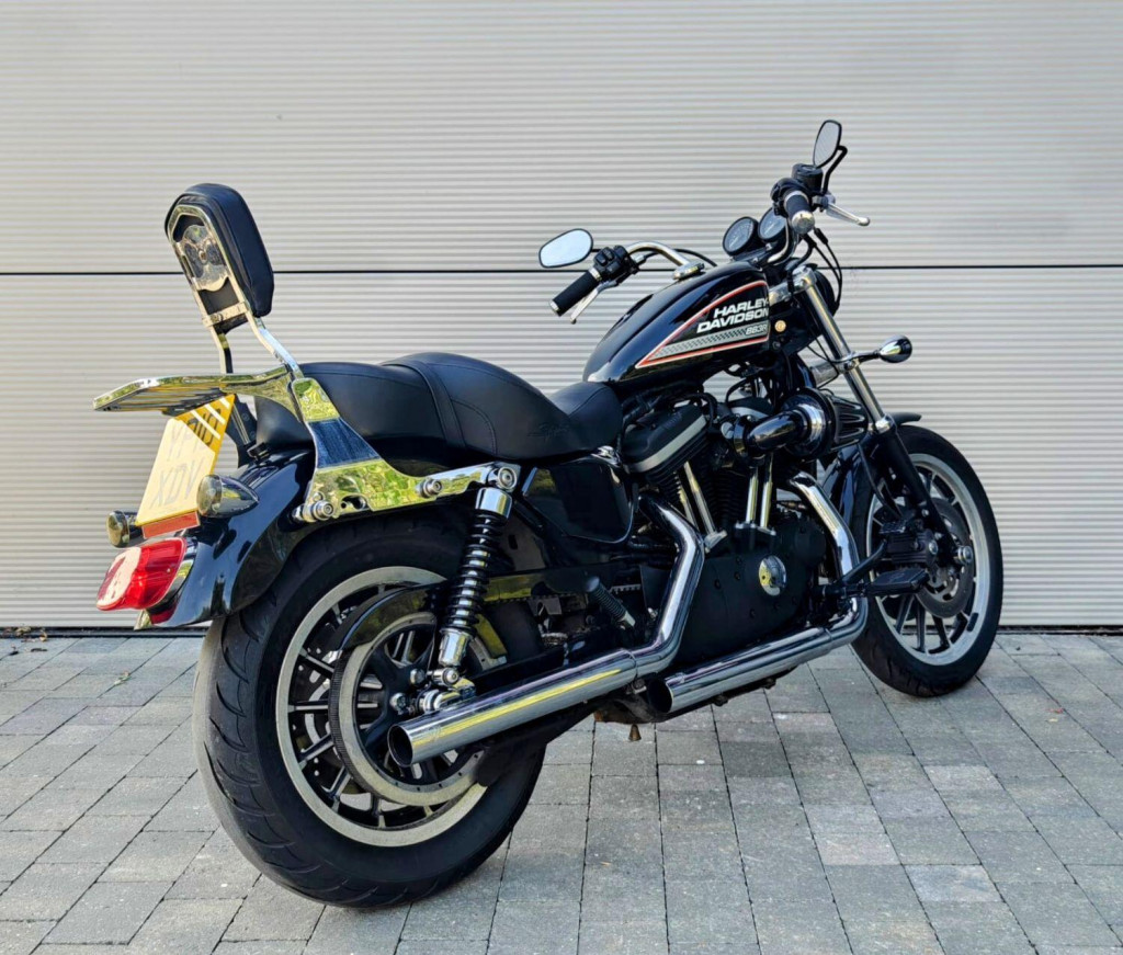 HARLEY-DAVIDSON Sportster