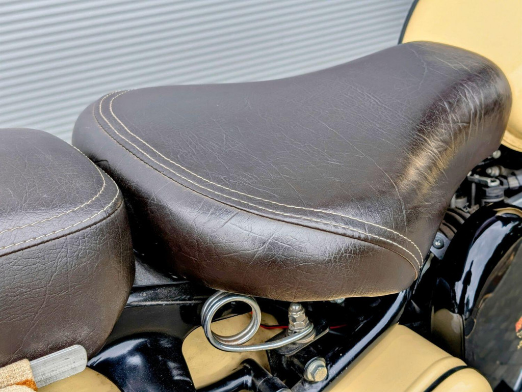 ROYAL ENFIELD BULLET