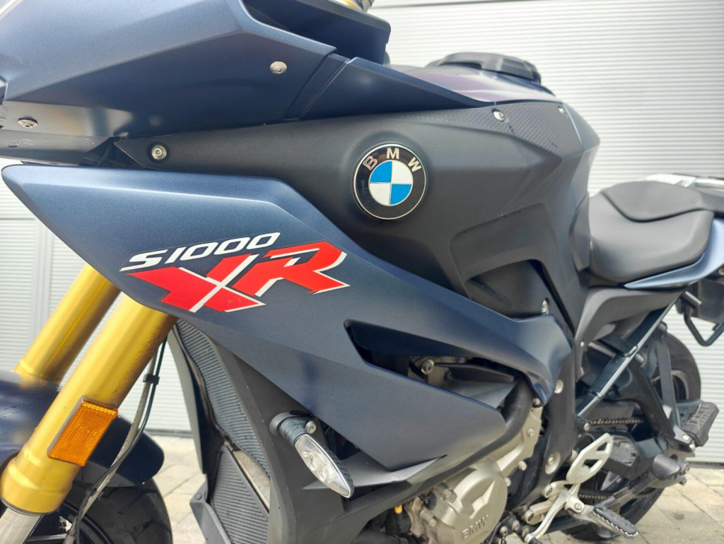 BMW S1000XR