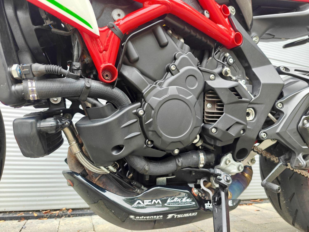 MV AGUSTA BRUTALE 800