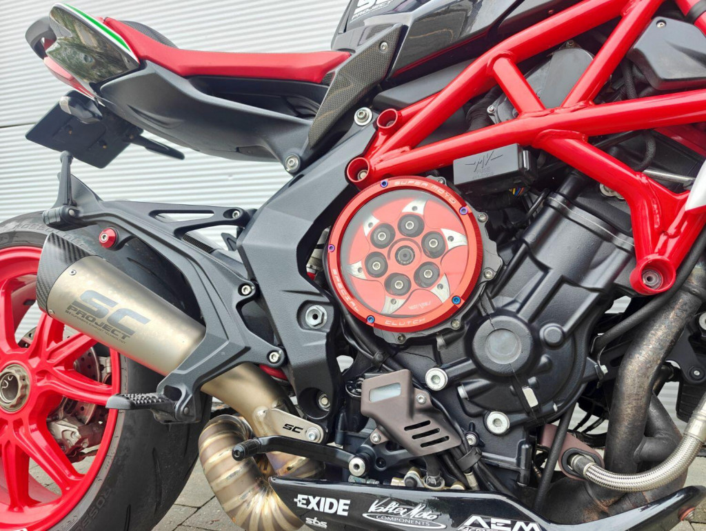 MV AGUSTA BRUTALE 800