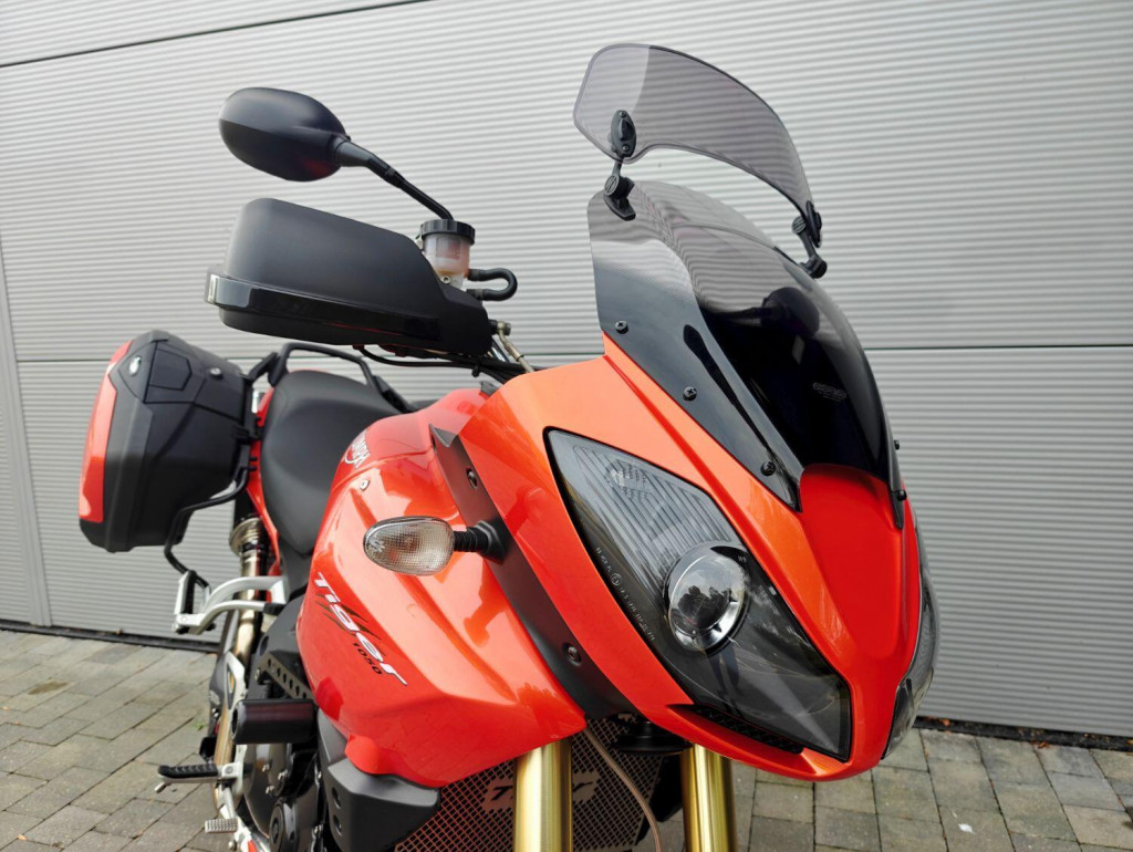 TRIUMPH TIGER 1050