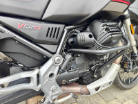 MOTO GUZZI V85