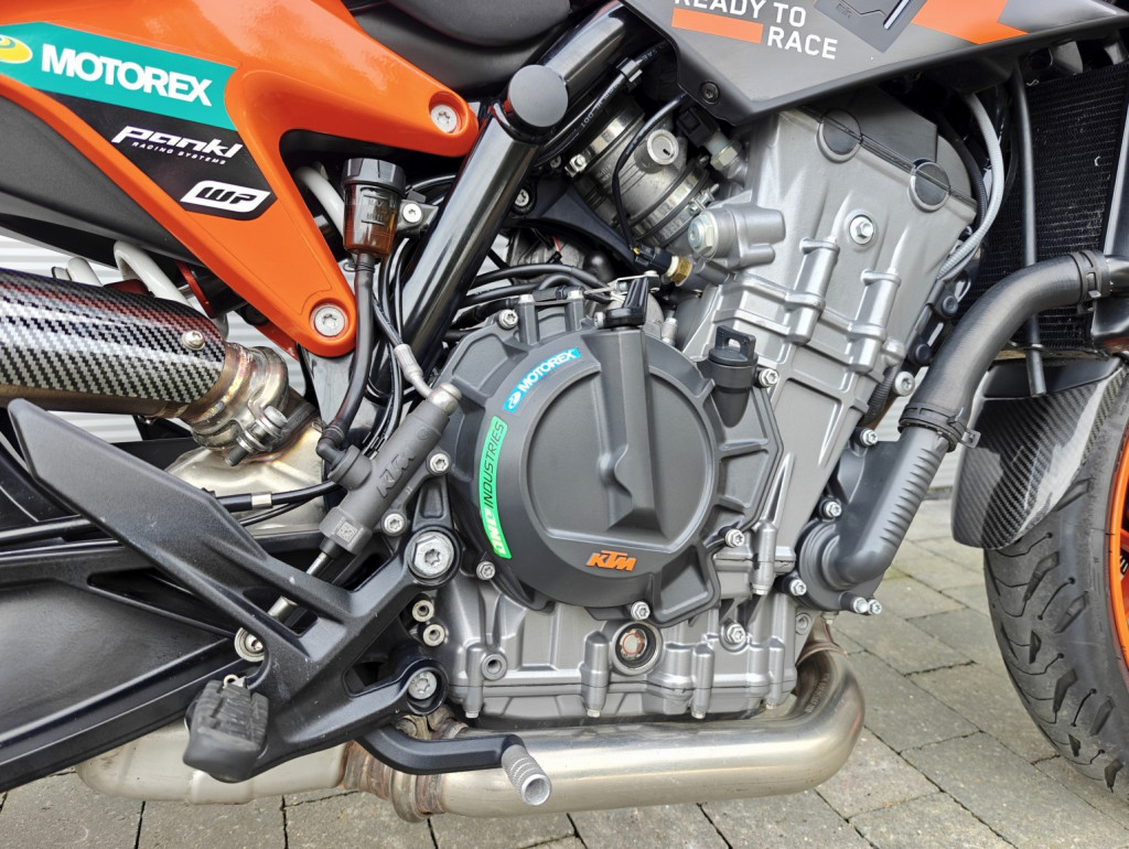 KTM 890 DUKE
