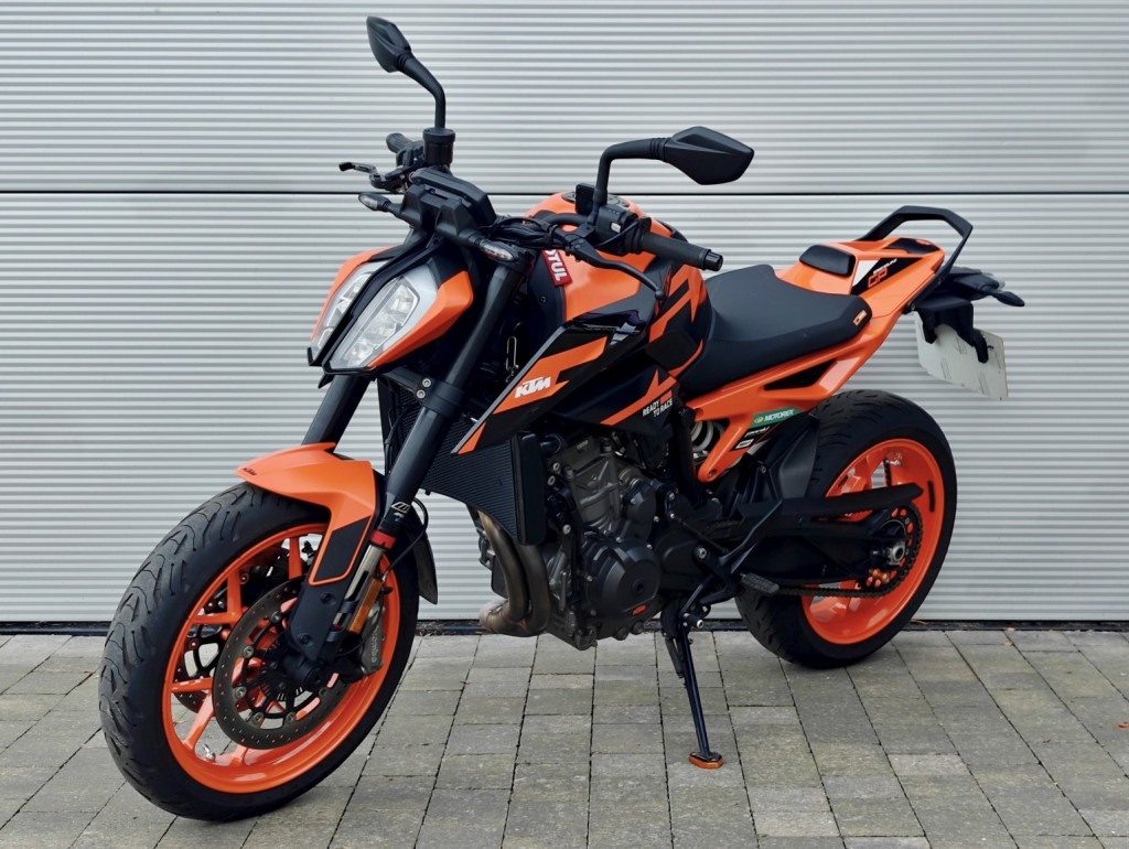 KTM 890 DUKE