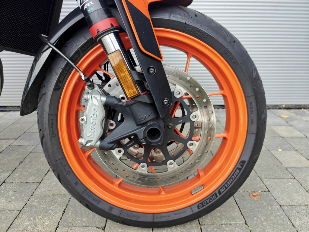 KTM 890 DUKE