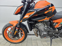 KTM 890 DUKE
