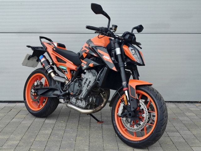 KTM 890 DUKE