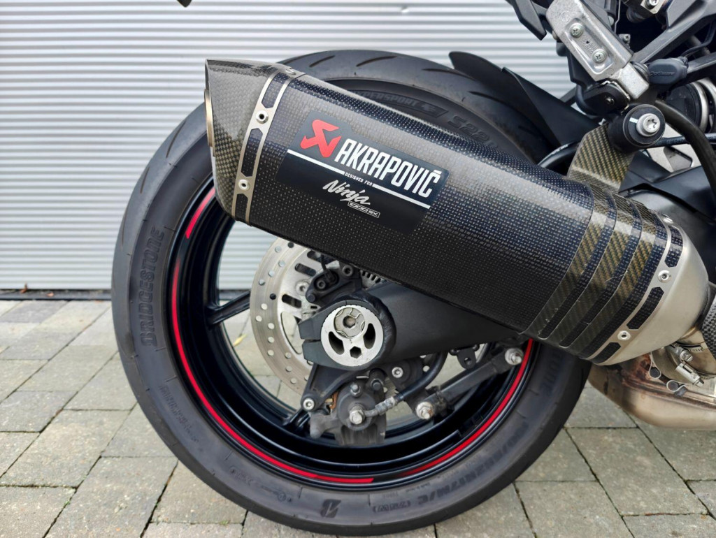KAWASAKI NINJA 1000SX