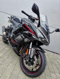 KAWASAKI NINJA 1000SX