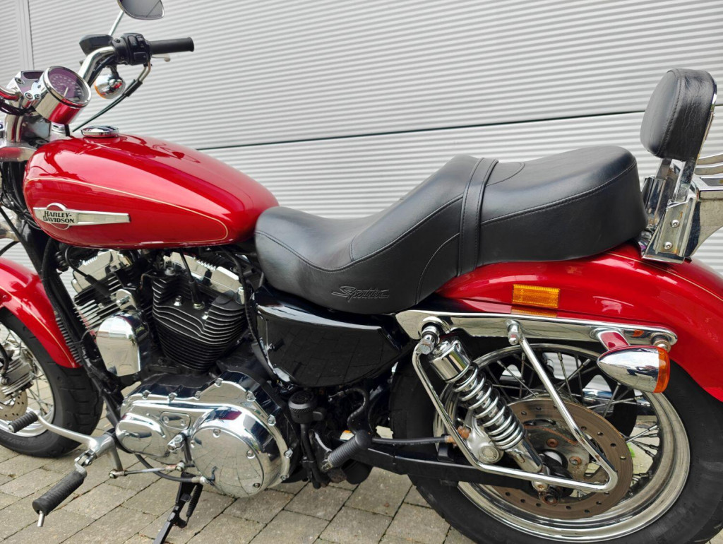 HARLEY-DAVIDSON Sportster