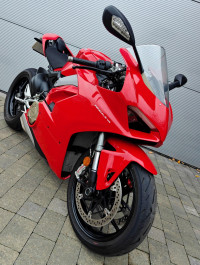 DUCATI Panigale V4