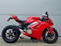 DUCATI Panigale V4