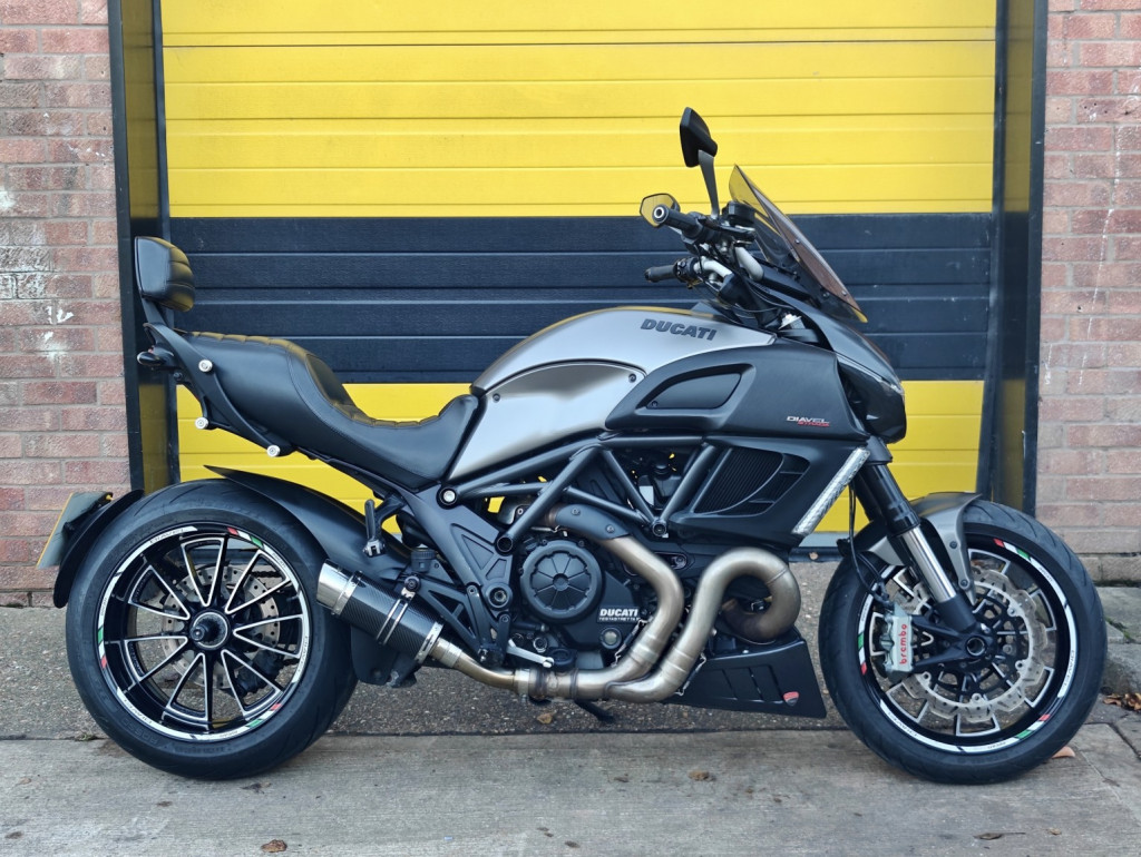 DUCATI DIAVEL