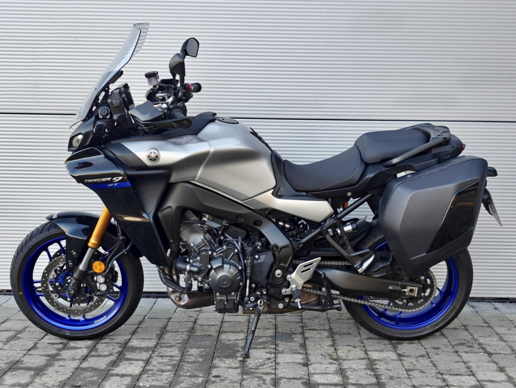 YAMAHA TRACER