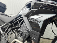 TRIUMPH TIGER 900