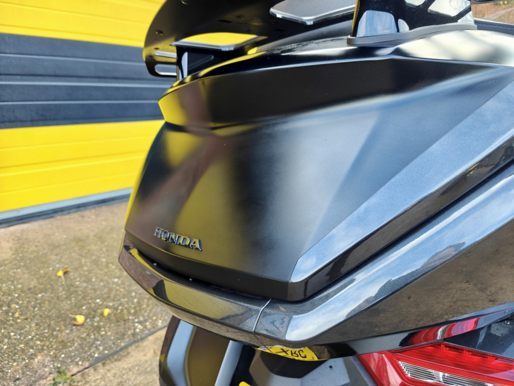 HONDA GL1800 Goldwing