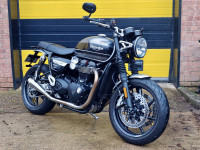 TRIUMPH SPEED TWIN
