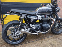 TRIUMPH SPEED TWIN