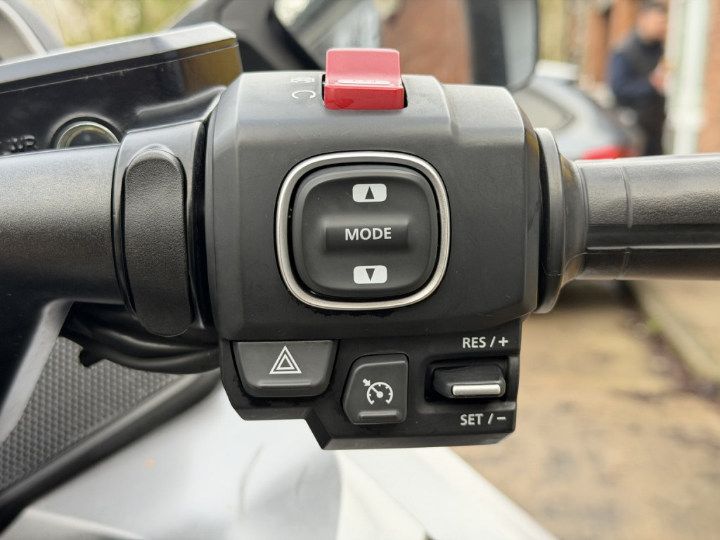 HONDA GL1800 GOLD WING