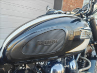 TRIUMPH BONNEVILLE T100