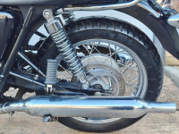 TRIUMPH BONNEVILLE T100