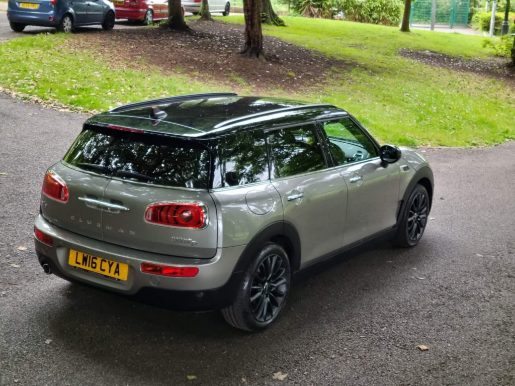 MINI CLUBMAN