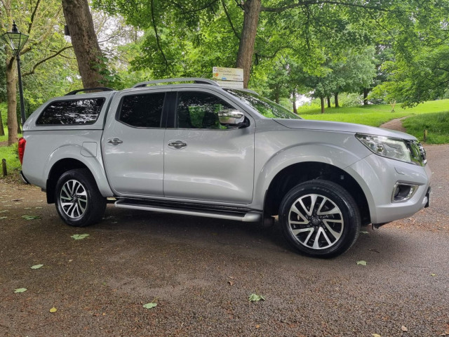 NISSAN NAVARA