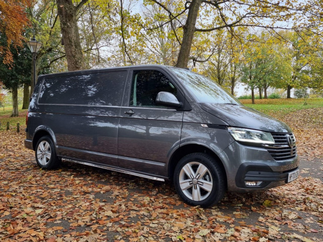 VOLKSWAGEN TRANSPORTER