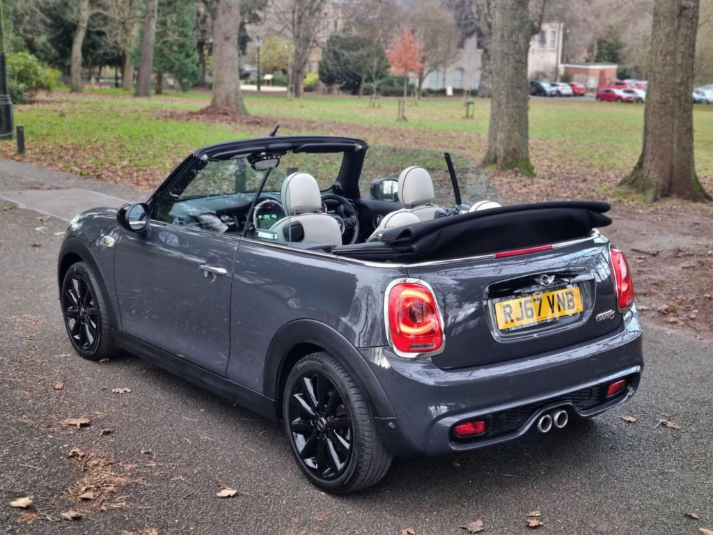 MINI CONVERTIBLE