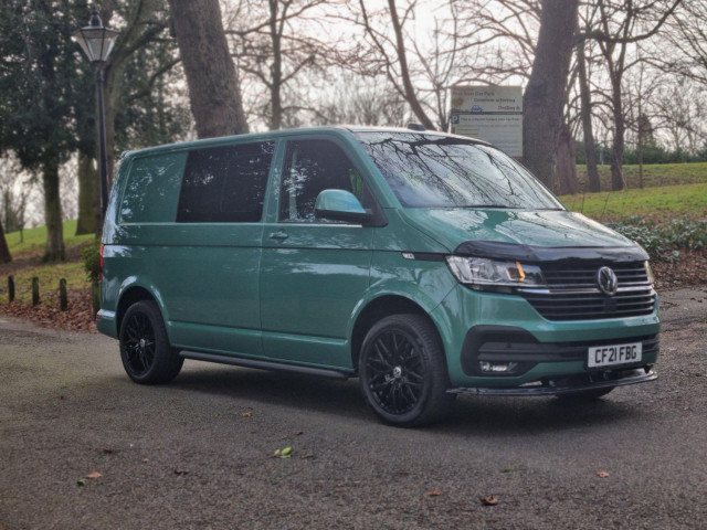 VOLKSWAGEN TRANSPORTER