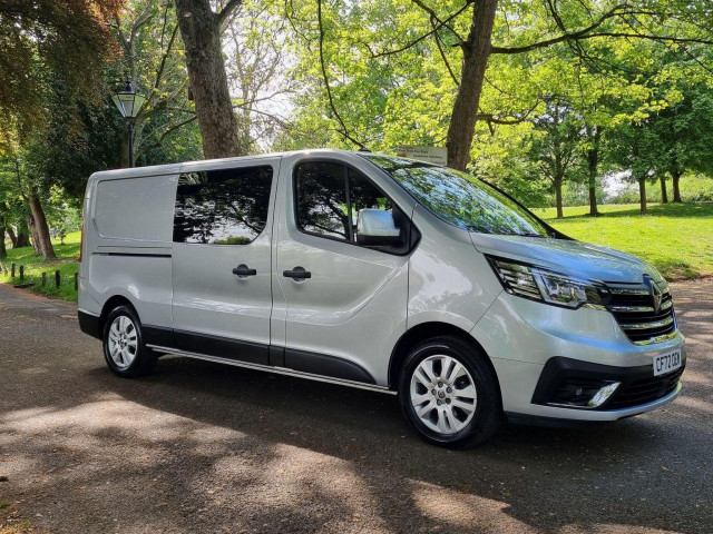 RENAULT TRAFIC