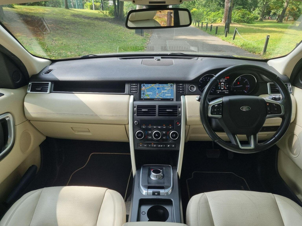 LAND ROVER DISCOVERY SPORT