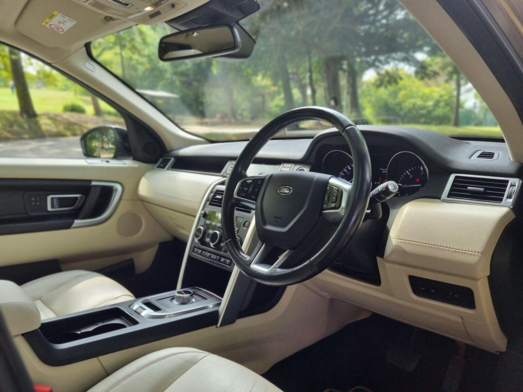 LAND ROVER DISCOVERY SPORT