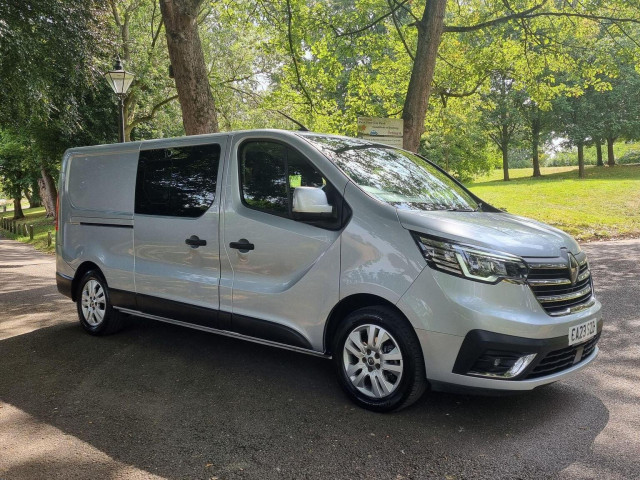 RENAULT TRAFIC