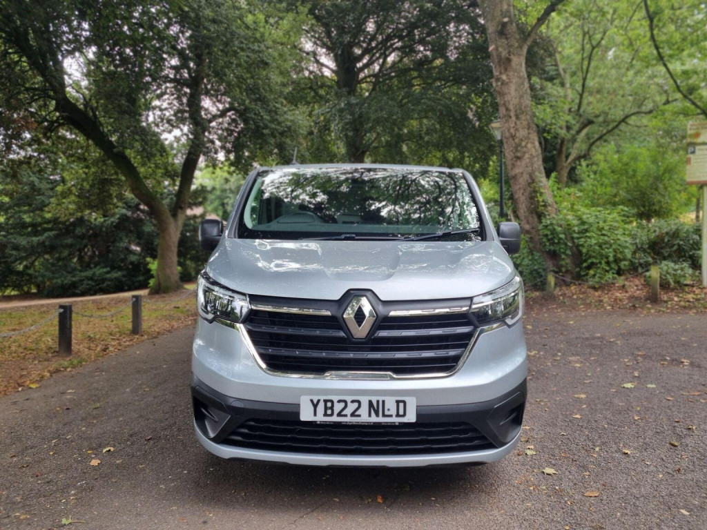 RENAULT TRAFIC