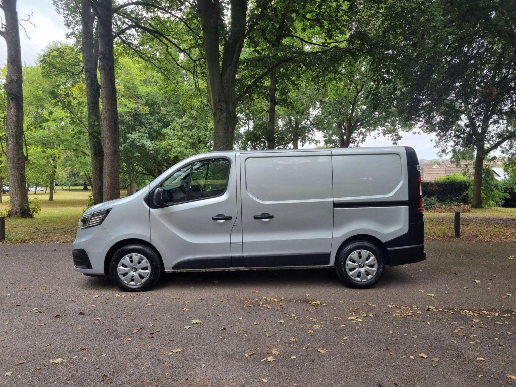 RENAULT TRAFIC