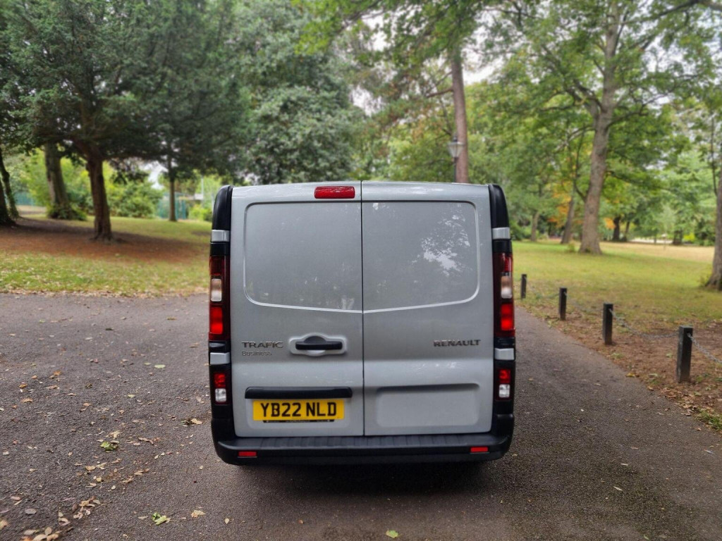 RENAULT TRAFIC