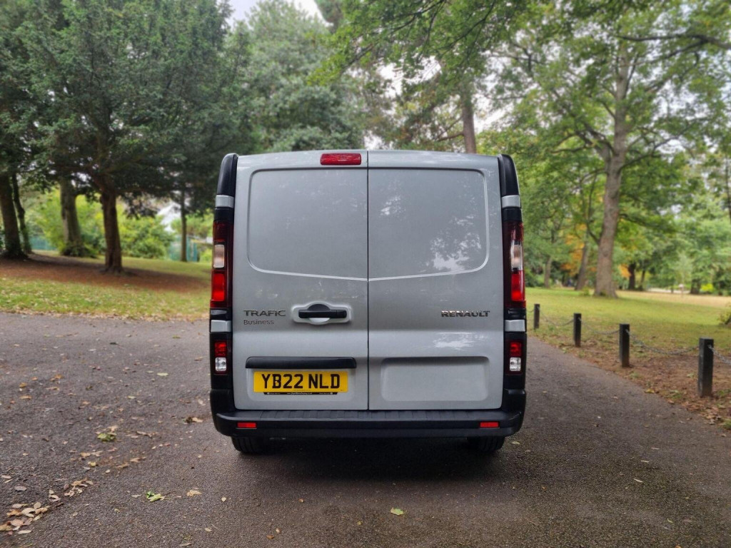 RENAULT TRAFIC
