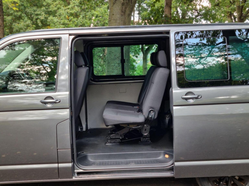 VOLKSWAGEN TRANSPORTER