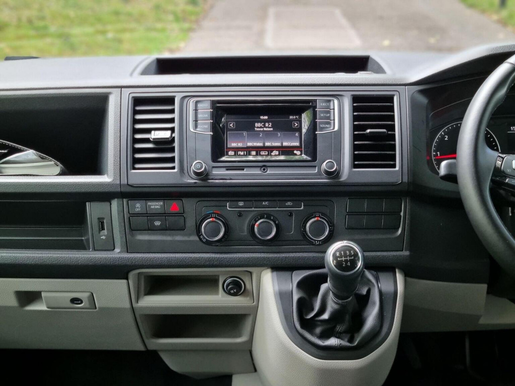 VOLKSWAGEN TRANSPORTER