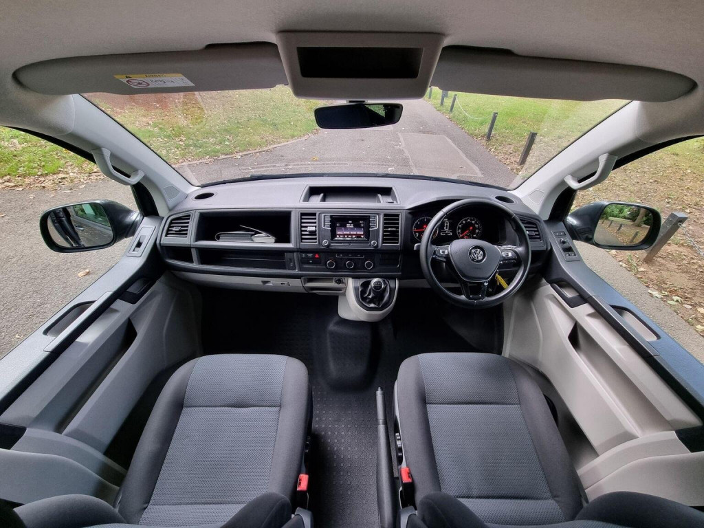 VOLKSWAGEN TRANSPORTER