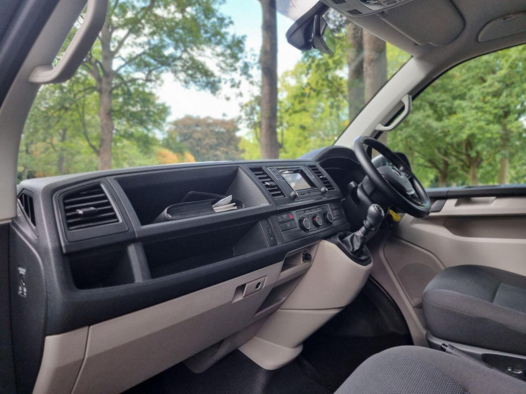 VOLKSWAGEN TRANSPORTER