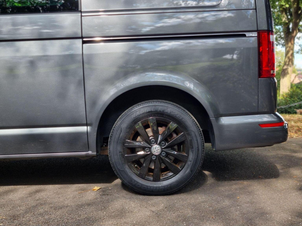 VOLKSWAGEN TRANSPORTER