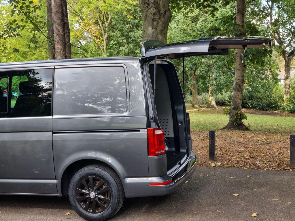 VOLKSWAGEN TRANSPORTER