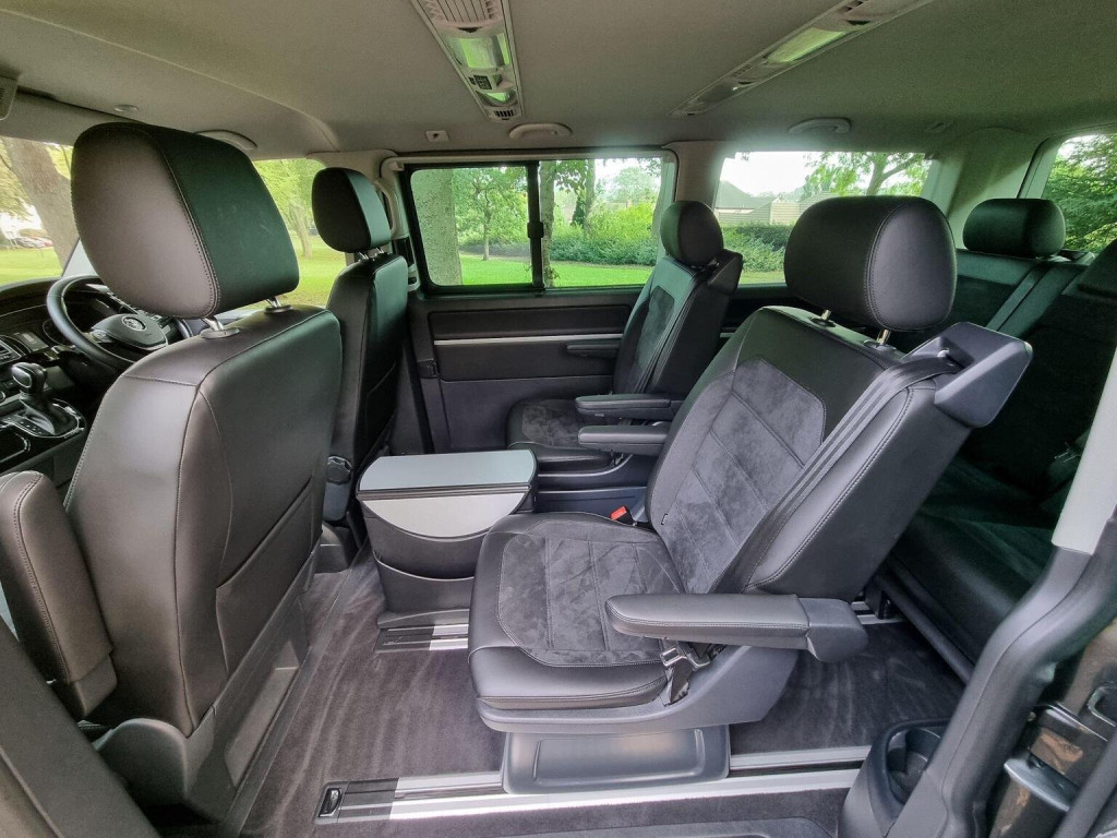 VOLKSWAGEN CARAVELLE