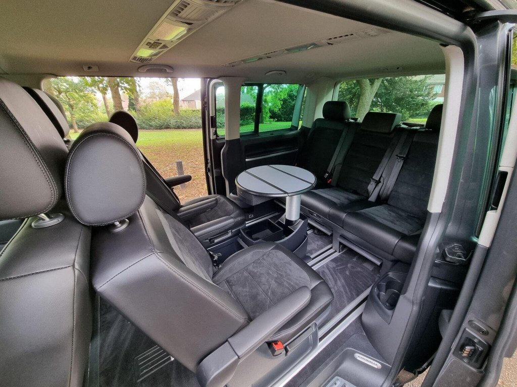 VOLKSWAGEN CARAVELLE