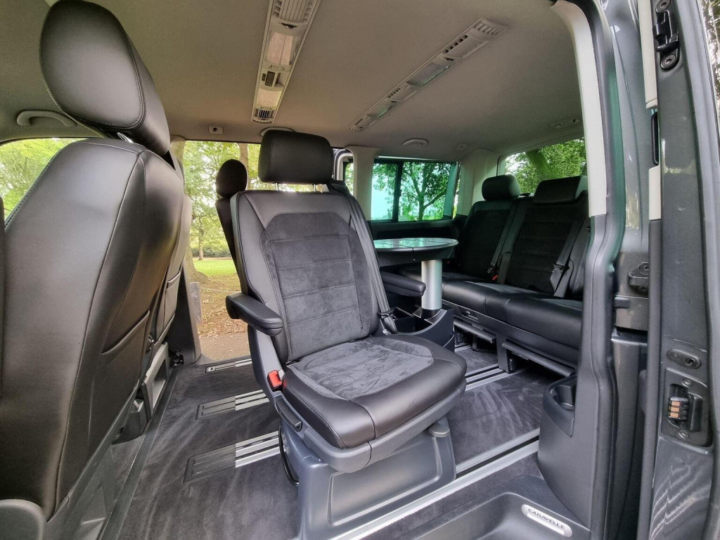 VOLKSWAGEN CARAVELLE