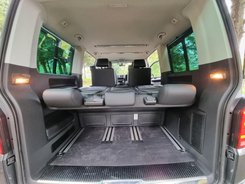 VOLKSWAGEN CARAVELLE